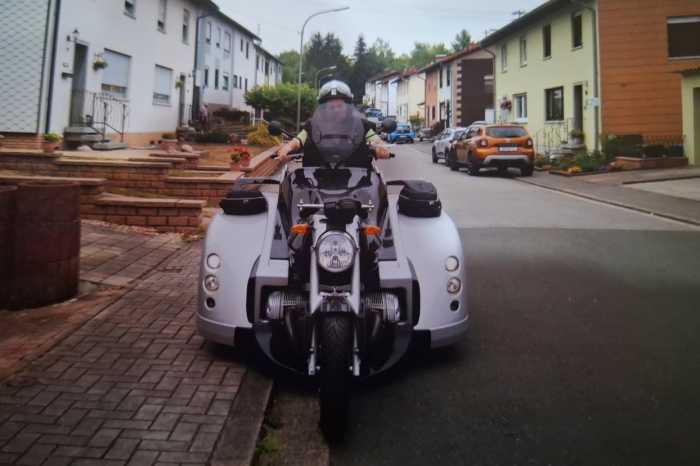Foto Martin Conquest 1200 Rollstuhl-Trike / BMW-Basis /