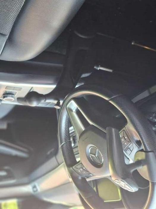 Foto Behindertengerecht umgebauter Mercedes Kombi