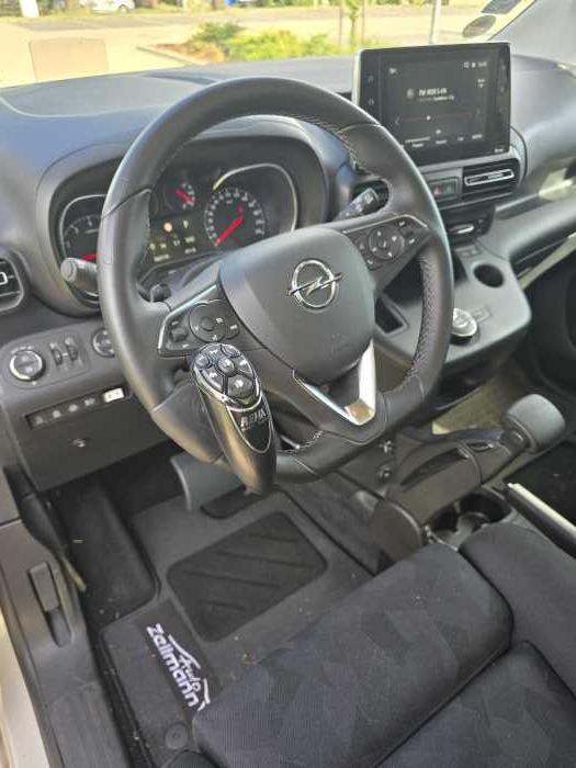 Foto Opel Combo E Life,Handgas,Kran,Rollstuhl