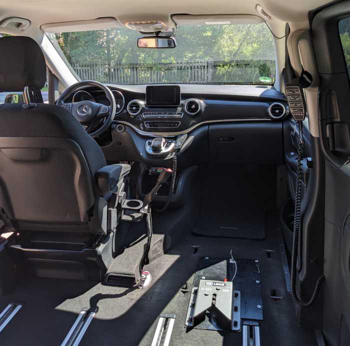 Foto Mercedes V250 Beifahrerumbau