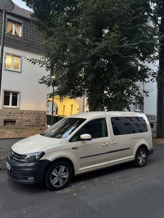 behindertengerechtes-auto-gebraucht VW Caddy Maxi Automatik | Rollstuhlrampe