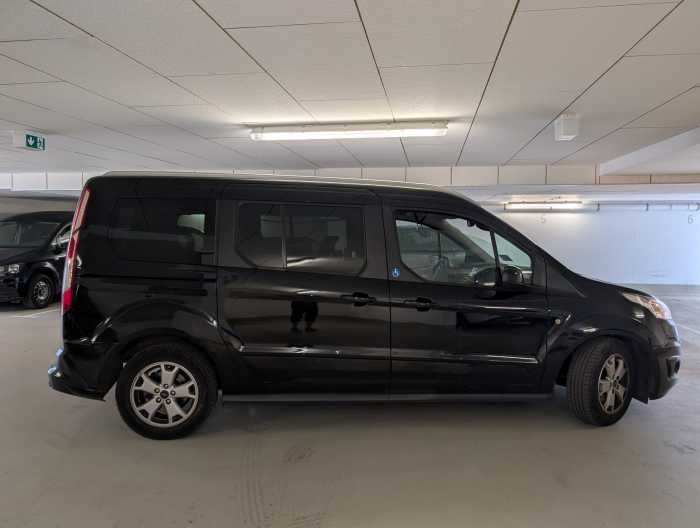 Foto Fahrzeug für Selbstfahrer Ford Tourneo Grande Conn