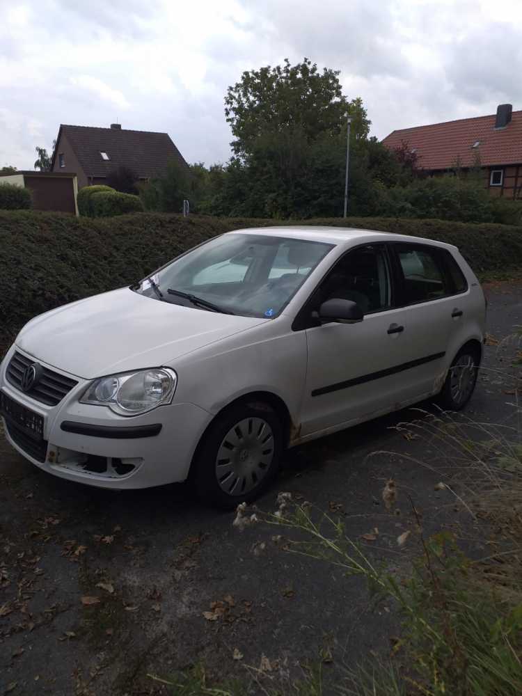 behindertengerechtes-auto-gebraucht VW Polo 2006 Automatik – EDAG Ladehilfe P1 + Handb