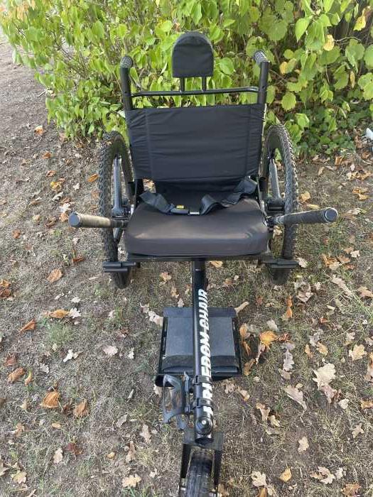 Foto Offroad Gelände-Rollstuhl Freedom Chair Spartan