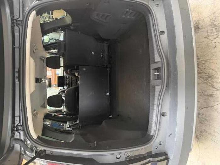 Foto Dacia Jogger Hybrid mit Ladeboy S2 und elektrische