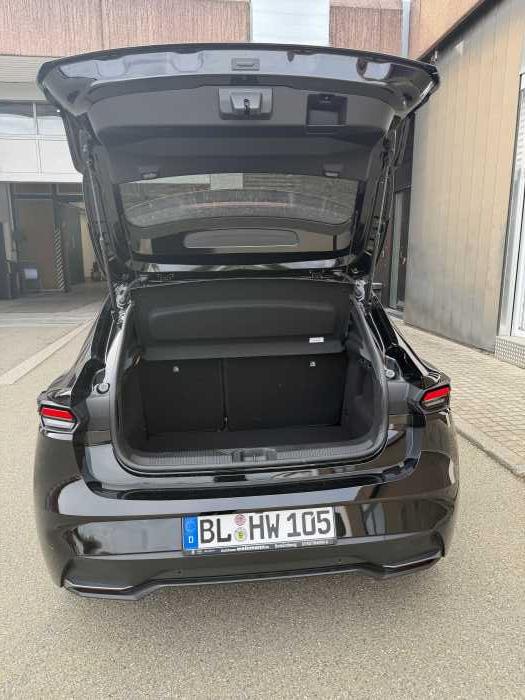Foto Renault Clio VI Hybrid mit Ladeboy S2