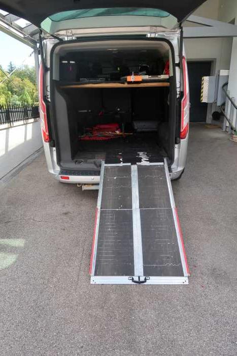 behindertengerechtes-auto-gebraucht Ford Tourneo Custom