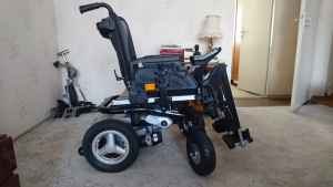 Foto Elektro-Rollstuhl (neuwertig) Model:  Invacare Kit