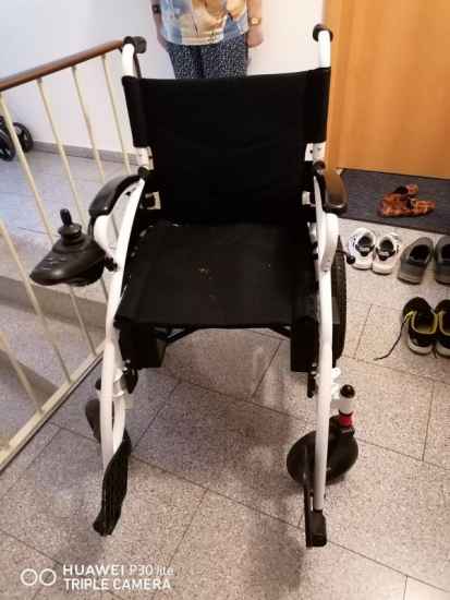 Foto elektrischer Rollstuhl