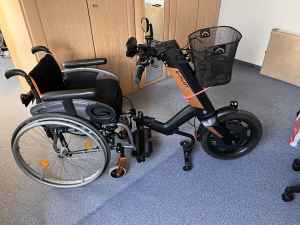 Behindertengerechtes Auto: E-Pilot wahlweise mit Rollstuhl