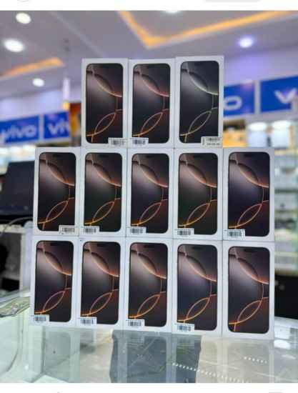 Foto iPhone 16, iPhone 16 Pro, iPhone 16 Pro Max, PS5