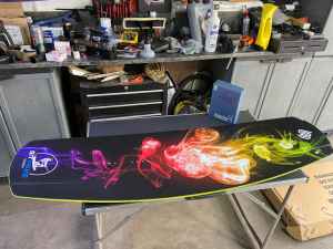 Rollstuhl und Zubehör: Sportgerät Wakeboard Unikat für Rollstuhlfahrer