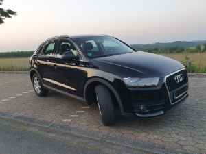 Foto Audi Q3 mit Linksgas