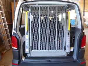 Rollstuhl und Zubehör: Linearlift für Rollstuhl