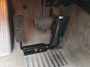 Foto BMW 325 ci Umbau Fußgas links