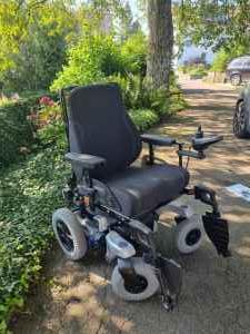 Foto Elektrischer Rollstuhl Otto Bock Juvo B5