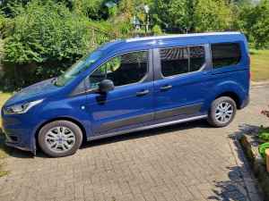 Foto Ford Transit Connect mit Rollstuhlrampe