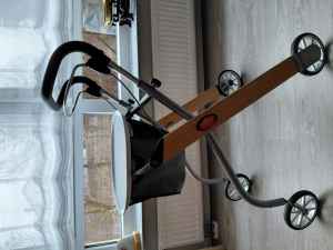 Foto Wohnraumrollator Firma Trust Care