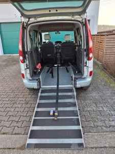 Foto Renault Kangoo mit Rollstuhlumbau