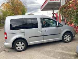 Behindertengerechtes Auto: VW Caddy Aktivfahrer-Umbau (EZ 2010) | DSG Automat