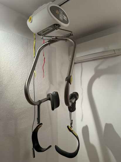 Hilfsmittel: Deckenlifter Handi-Move mit Motor und Hebebügel