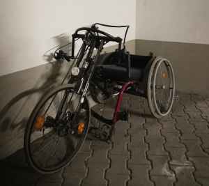 Foto Handbike+Rollstuhl