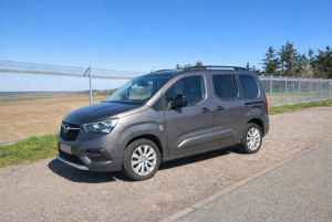 Behindertengerechtes Auto: Opel Combo Life 1.5 Diesel KMP Rollstuhlumbau