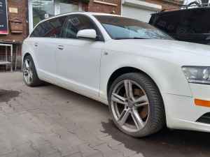 Hilfsmittel: Audi A6 behindertengerecht mit ladeboy