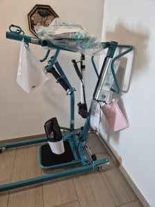 Foto Patientenlifter mit Zubehör, aks dualo, neu