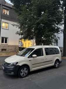 Behindertengerechtes Auto: VW Caddy Maxi Automatik | Rollstuhlrampe