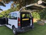 Citroen Berlingo mit Rollstuhl-Rampe, Heckeinsteig