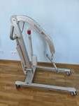 Patientenlifter der schmalste und leichteste auf d