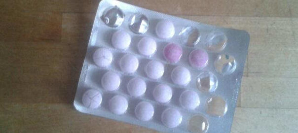 Das Bild zeigt Tabletten.