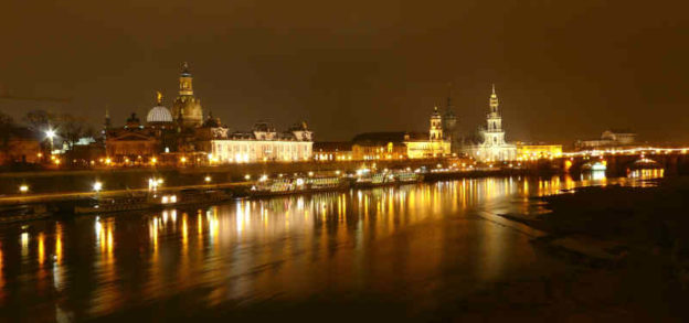 Das Foto zeigt die Brühlsche Terrasse in Dresden